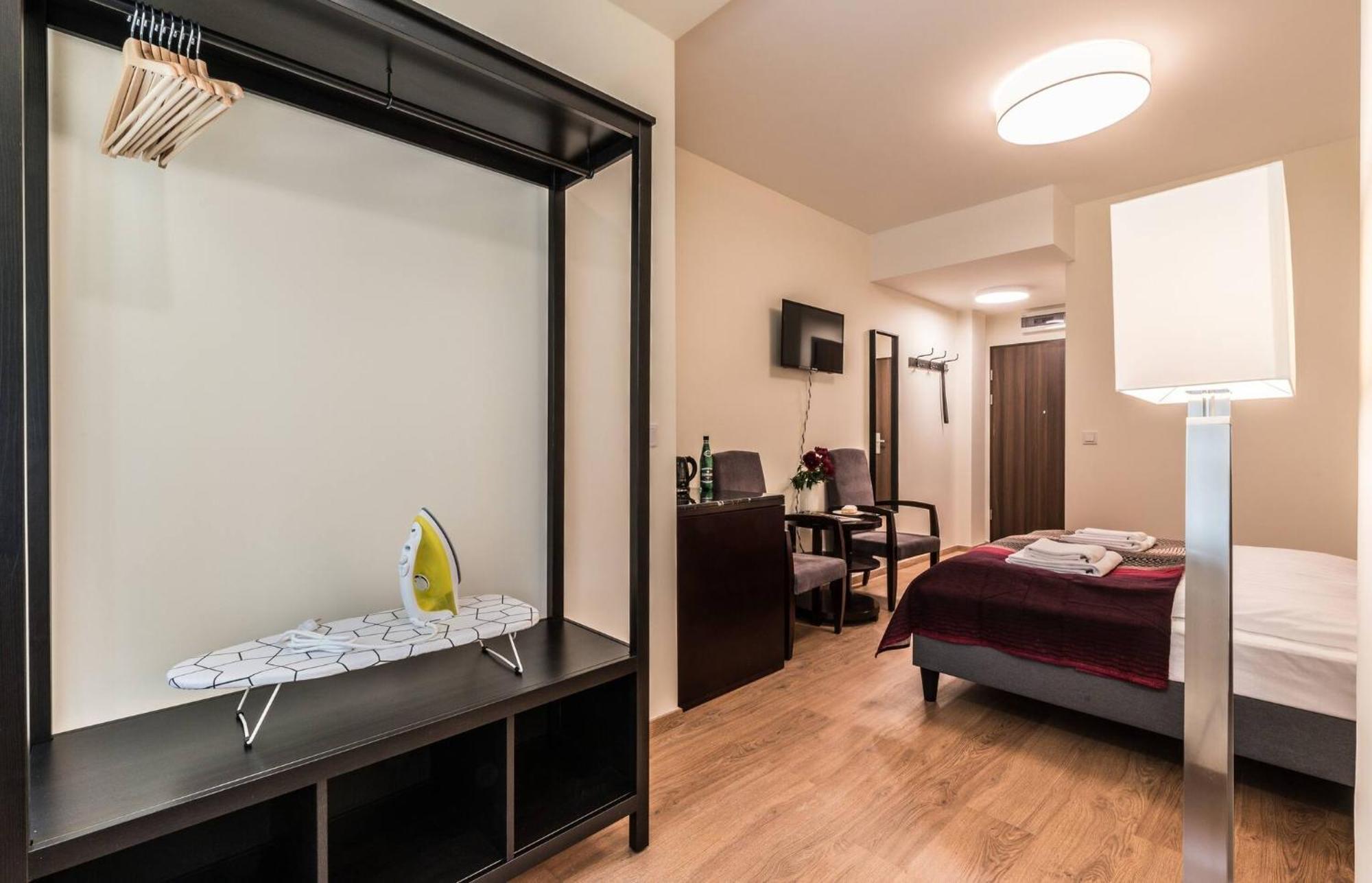 Rent Like Home - Elizy Orzeszkowej 6 Poznan Bagian luar foto