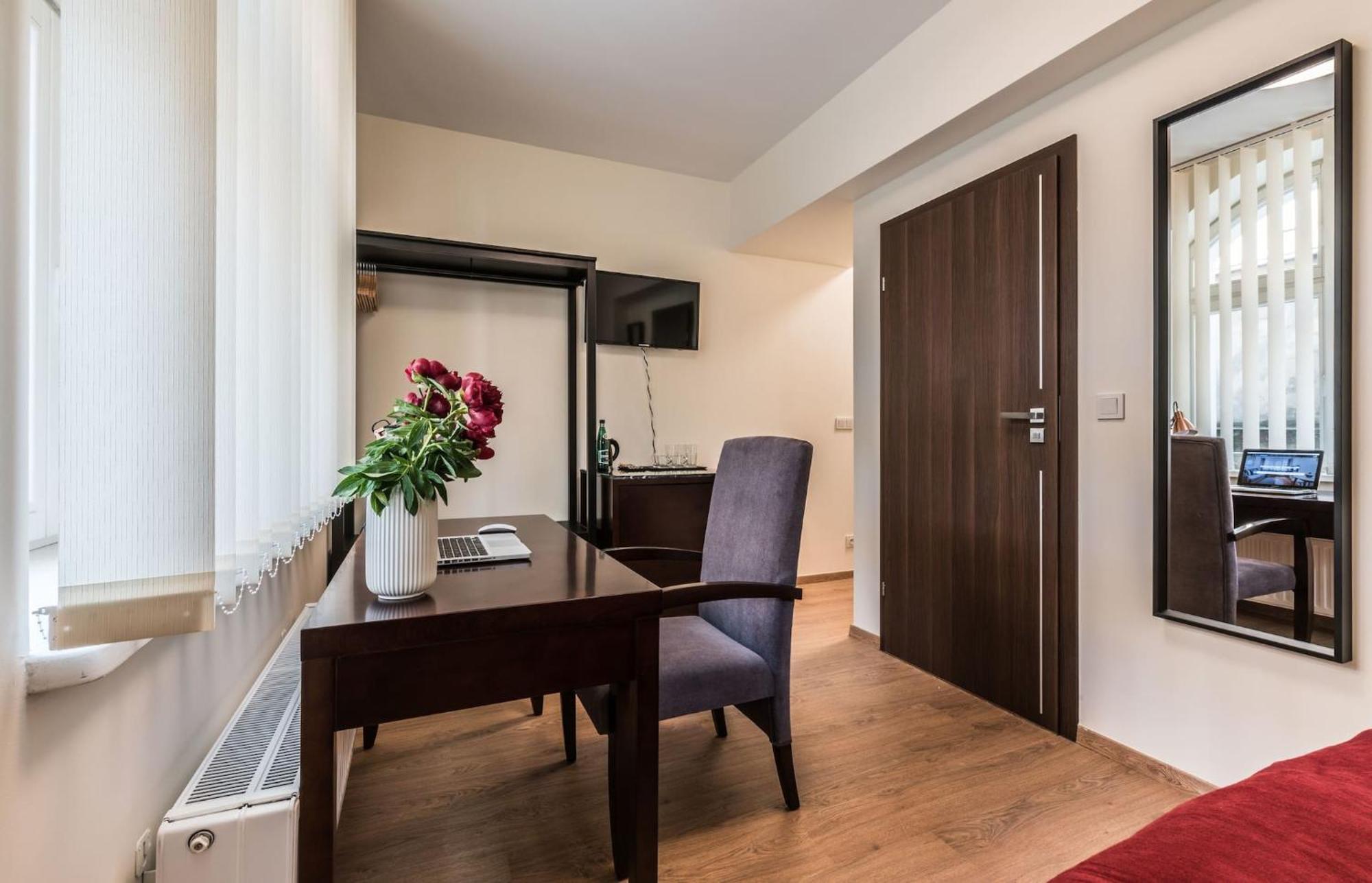 Rent Like Home - Elizy Orzeszkowej 6 Poznan Bagian luar foto